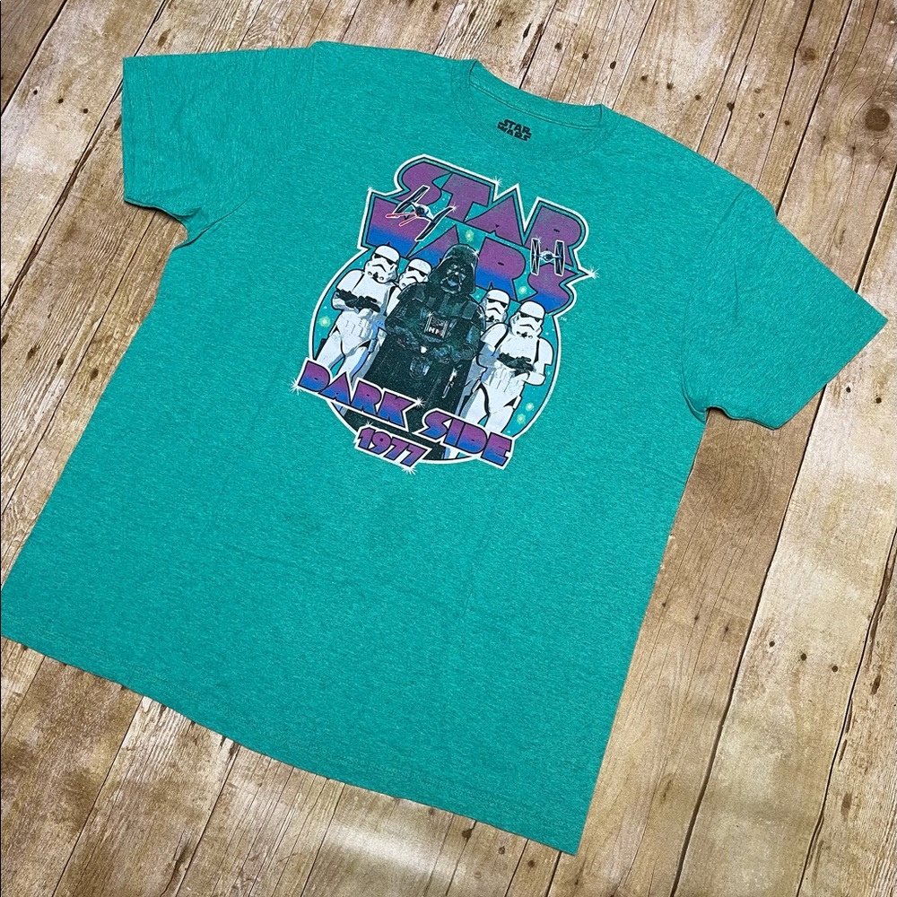 Graphic tee